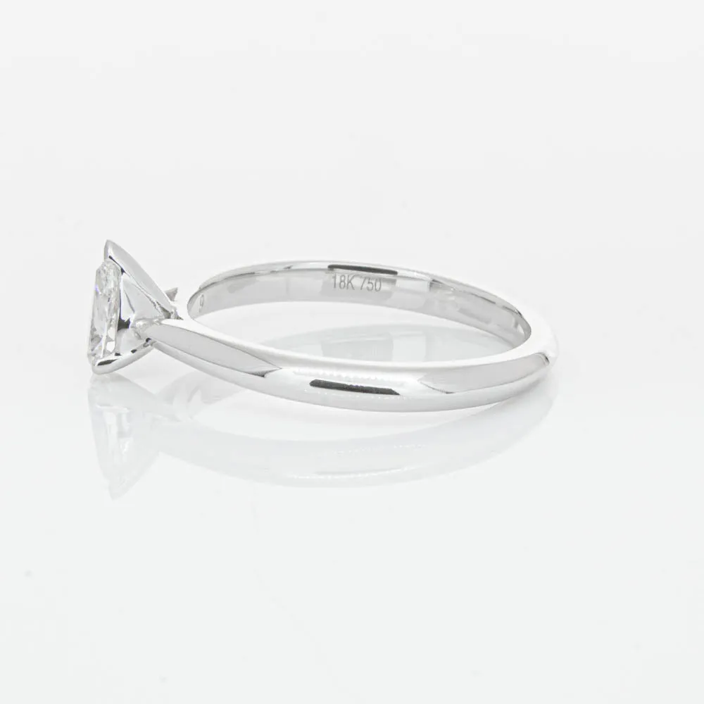 18ct White Gold .40ct Pear Cut Diamond Venetian Ring