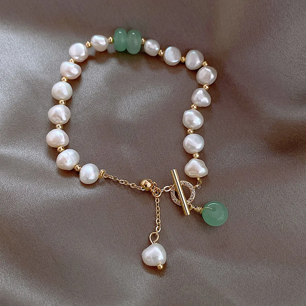 Chic Irregular Freshwater Pearl Adjustable Bracelet for Women - A Touch of Elegance