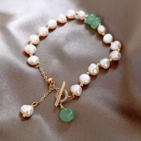 Chic Irregular Freshwater Pearl Adjustable Bracelet for Women - A Touch of Elegance