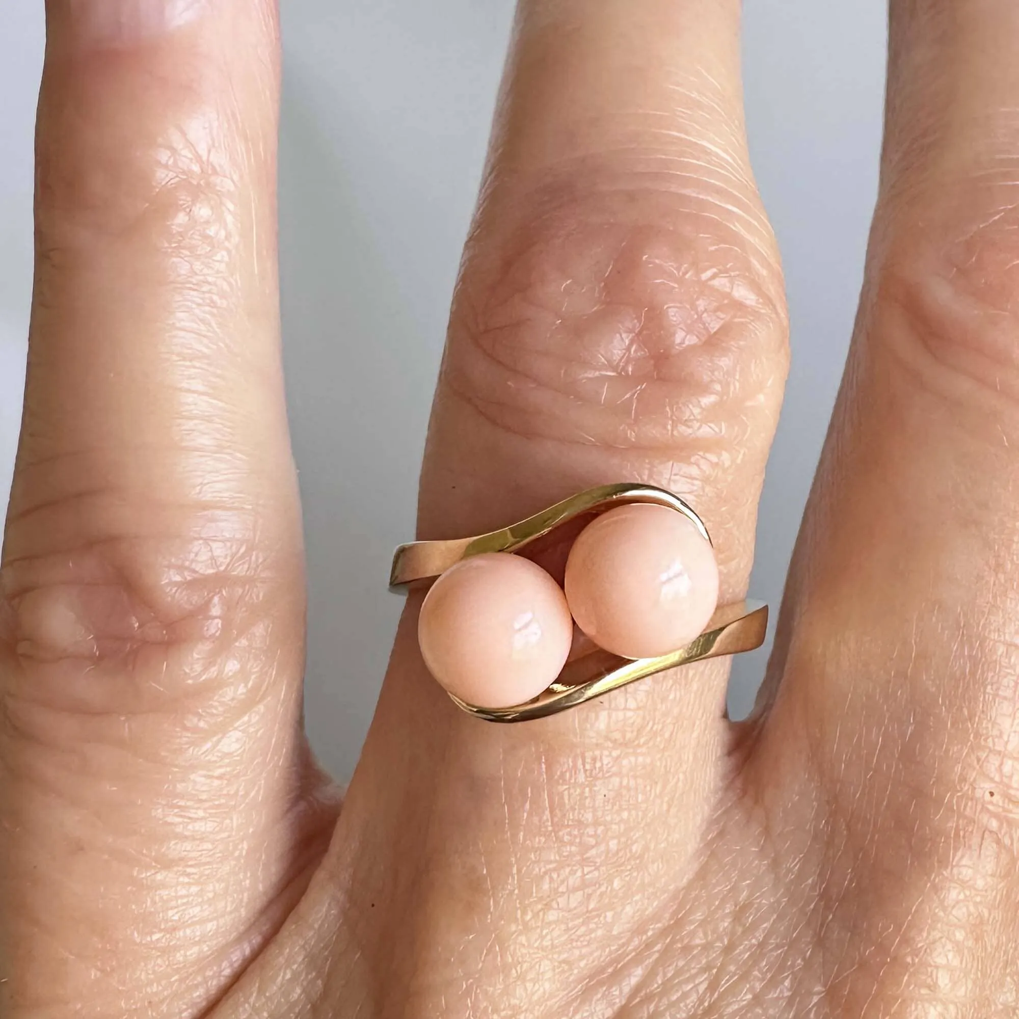 Vintage 14K Gold Toi Et Moi Salmon Coral Ring
