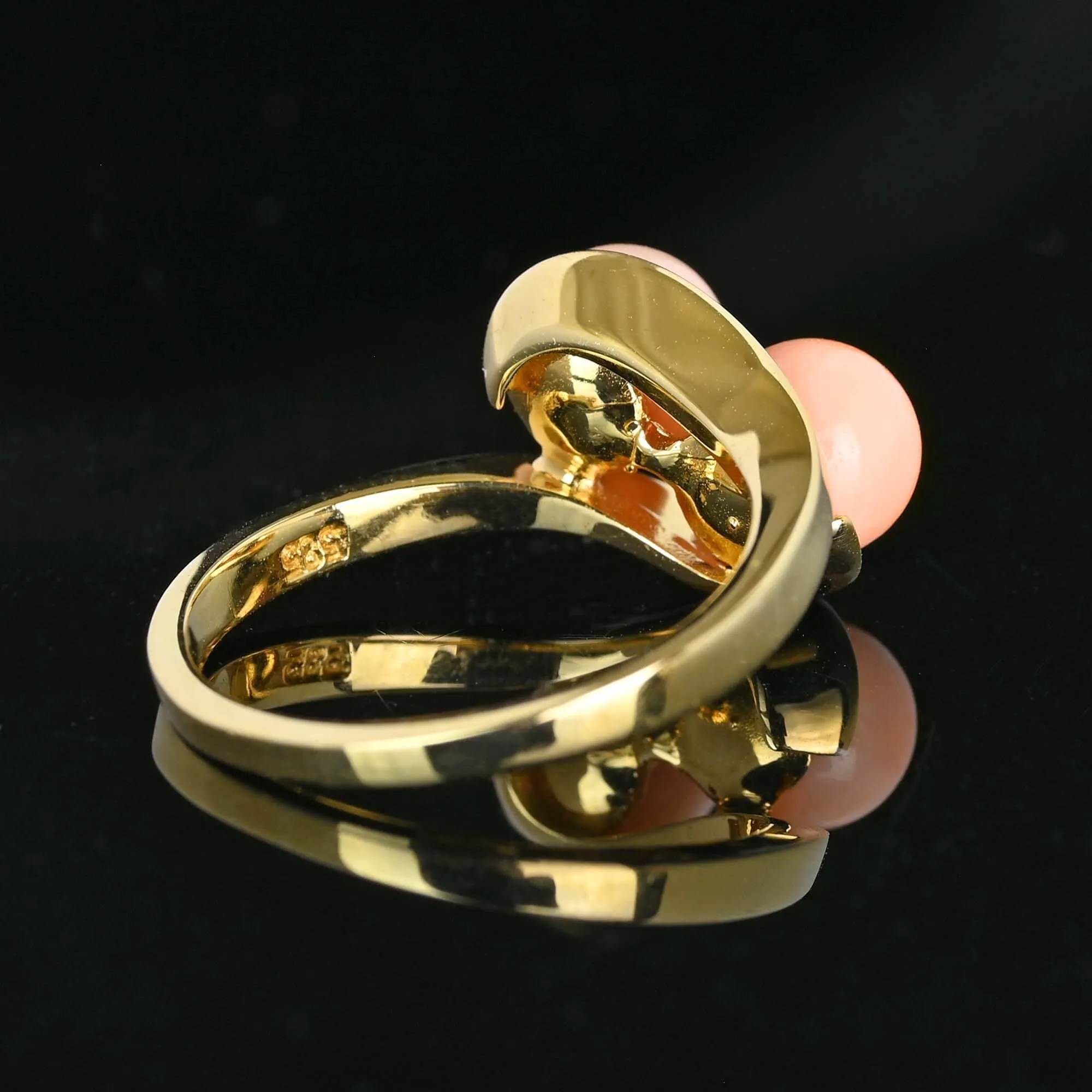Vintage 14K Gold Toi Et Moi Salmon Coral Ring